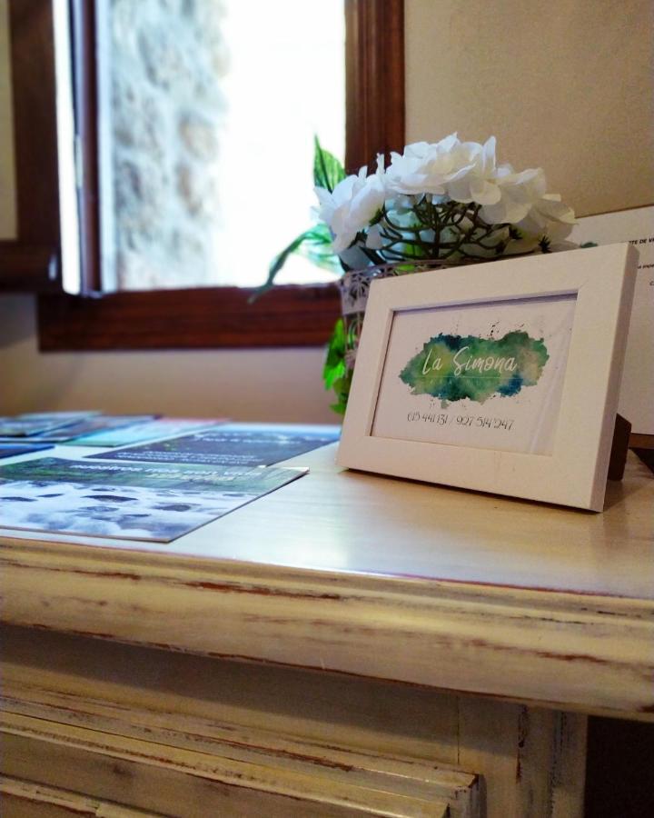 La Simona Casa Rural Perales del Puerto エクステリア 写真