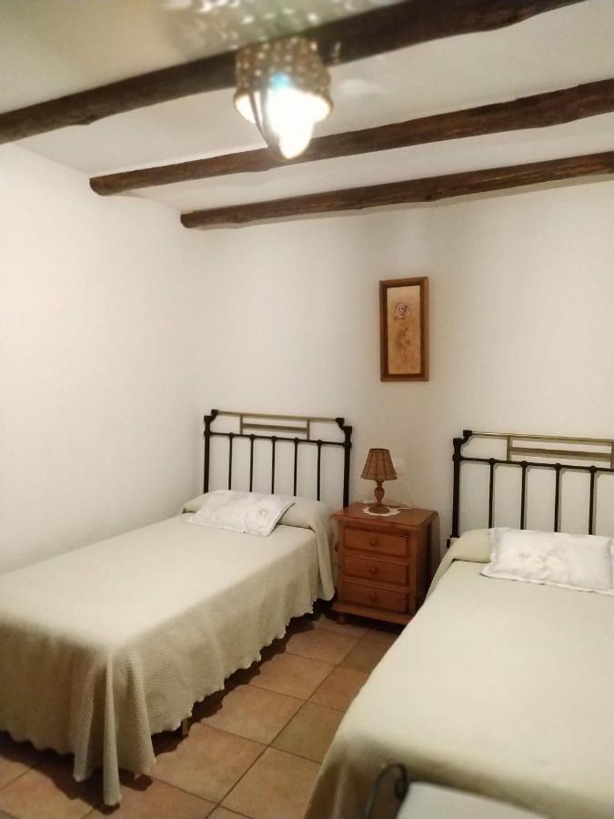 La Simona Casa Rural Perales del Puerto エクステリア 写真