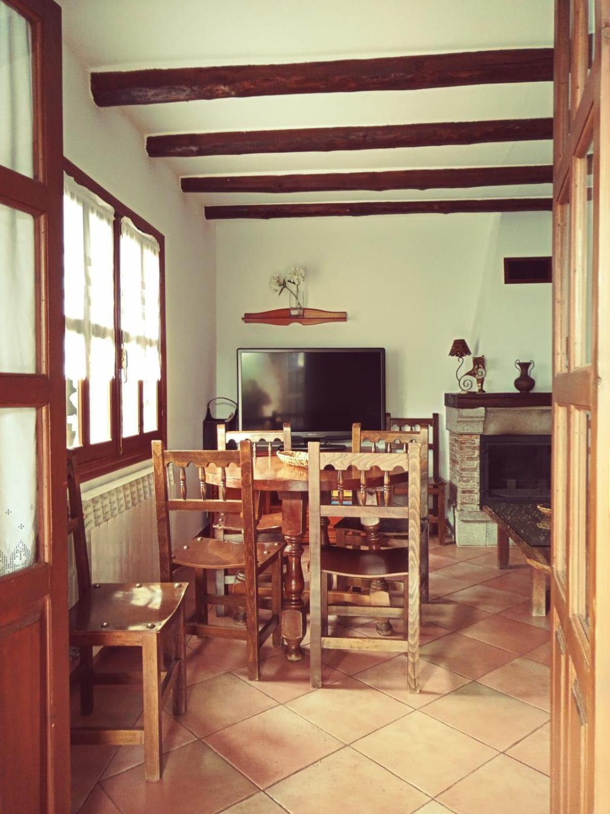 La Simona Casa Rural Perales del Puerto エクステリア 写真